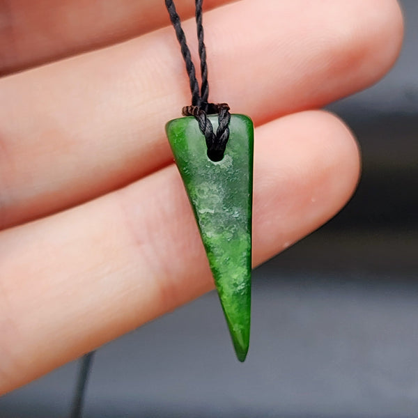 New Zealand Greenstone Pounamu Pendant Necklace (AJJC2102)