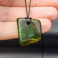 New Zealand Greenstone Pounamu Pendant Necklace (AJJC2182)