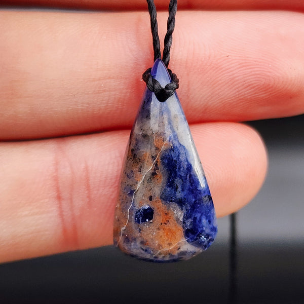 Natural Blue Sodalite Carved Pendant Necklace (1BBB207)