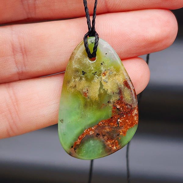 Natural Chrysoprase Freeshape Pendant Necklace (1BBB251)