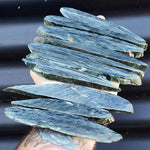 500g Raw New Zealand Greenstone / Pounamu Carving Slices (R14B18)