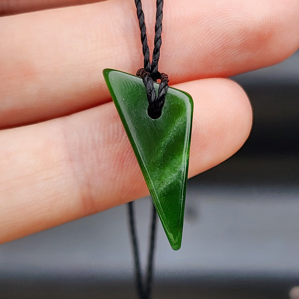 New Zealand Greenstone Pounamu Pendant Necklace (AJJC2094)