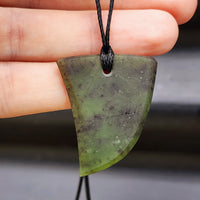 NZ Greenstone Pounamu Tooth Pendant Necklace (N89)