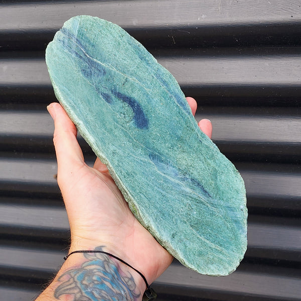 740g Raw New Zealand Greenstone / Pounamu Carving Slices (R14B184)