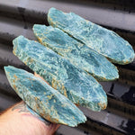 1kg Raw New Zealand Greenstone / Pounamu Carving Slices (R14B85)