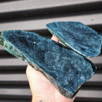 1kg Raw New Zealand Greenstone / Pounamu Carving Slices (R14B191)