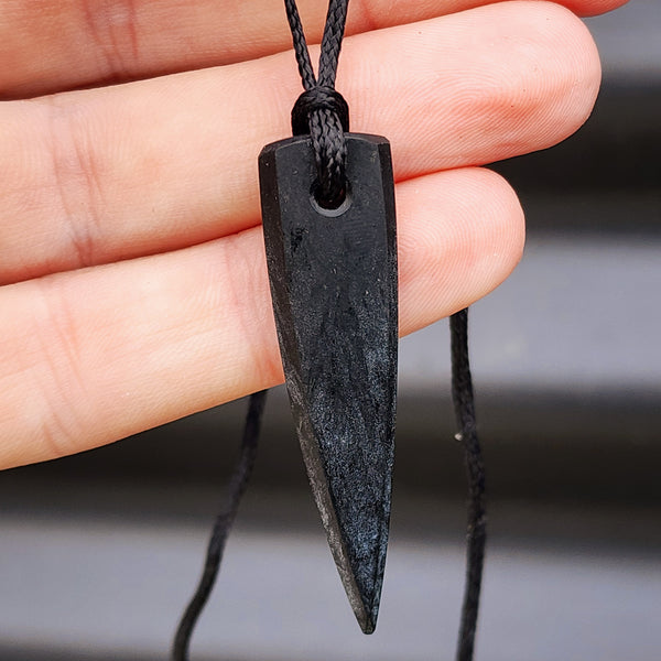 NZ Black Greenstone Pounamu Spear Pendant Necklace (N68)