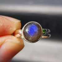 (O) Solid Sterling Silver & Labradorite Stone Handmade Solitaire Ring