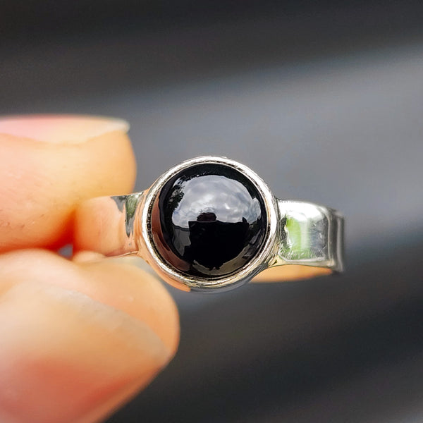 (Q) Solid Sterling Silver & Black Onyx Stone Handmade Solitaire Ring