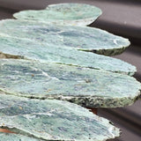 1kg Raw New Zealand Greenstone / Pounamu Carving Slices (R14B112)