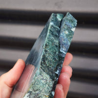 1.1kg Raw New Zealand Greenstone / Pounamu Carving Slices (R14B178)