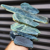 1kg Raw New Zealand Greenstone / Pounamu Carving Slices (R14B77)