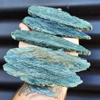 500g Raw New Zealand Greenstone / Pounamu Carving Slices (R14B25)