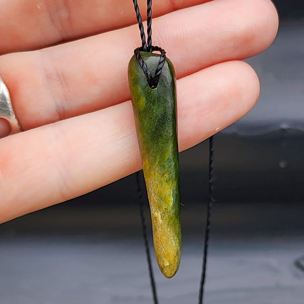 New Zealand Greenstone Pounamu Pendant Necklace (AJJC2097)