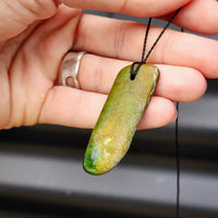 New Zealand Greenstone Pounamu Pendant Necklace (AJJC2235)