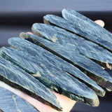 500g Raw New Zealand Greenstone / Pounamu Carving Slices (R14B18)