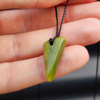 New Zealand Greenstone Pounamu Pendant Necklace (AJJC1857)