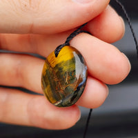 Natural Tigers Eye Carved Round Pendant Necklace (1BBB101)