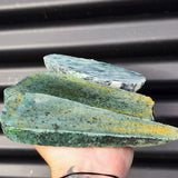 1kg Raw New Zealand Greenstone / Pounamu Carving Slices (R14B189)