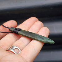 NZ Greenstone Pounamu Spear Pendant Necklace (N63)