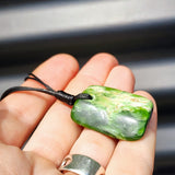 New Zealand Greenstone Pounamu Pendant Necklace (AJJC2140)