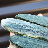 500g Raw New Zealand Greenstone / Pounamu Carving Slices (R14B41)