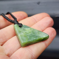 New Zealand Greenstone Pounamu Pendant Necklace (AJJC1794)