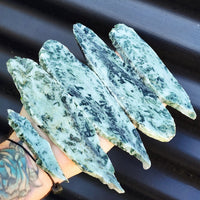 500g Raw New Zealand Greenstone / Pounamu Carving Slices (R14B24)