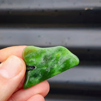 New Zealand Greenstone Pounamu Pendant Necklace (AJJC2126)