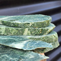 1kg Raw New Zealand Greenstone / Pounamu Carving Slices (R14B93)