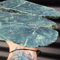 1kg Raw New Zealand Greenstone / Pounamu Carving Slices (R14B150)