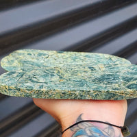 1kg Raw New Zealand Greenstone / Pounamu Carving Slices (R14B72)