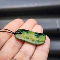 New Zealand Greenstone Pounamu Pendant Necklace (AJJC2167)