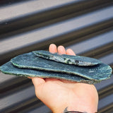 500g Raw New Zealand Greenstone / Pounamu Carving Slices (R14B8)