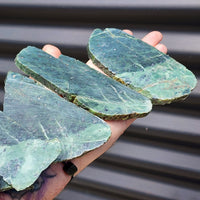 500g Raw New Zealand Greenstone / Pounamu Carving Slices (R14B11)