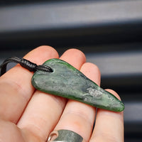 New Zealand Greenstone Pounamu Pendant Necklace (AJJC2143)