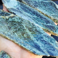 500g Raw New Zealand Greenstone / Pounamu Carving Slices (R14B36)