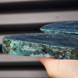 1kg Raw New Zealand Greenstone / Pounamu Carving Slices (R14B191)