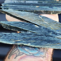 500g Raw New Zealand Greenstone / Pounamu Carving Slices (R14B18)