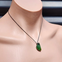 New Zealand Greenstone Pounamu Pendant Necklace (AJJC2148)