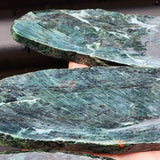 1kg Raw New Zealand Greenstone / Pounamu Carving Slices (R14B89)