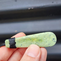 NZ Greenstone Pounamu Toki Pendant Necklace (N93)