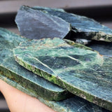 1kg Raw New Zealand Greenstone / Pounamu Carving Slices (R14B77)