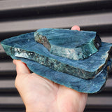 1kg Raw New Zealand Greenstone / Pounamu Carving Slices (R14B186)