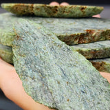 1kg Raw New Zealand Greenstone / Pounamu Carving Slices (R14B61)