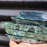 1kg Raw New Zealand Greenstone / Pounamu Carving Slices (R14B87)