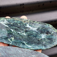 1kg Raw New Zealand Greenstone / Pounamu Carving Slices (R14B89)