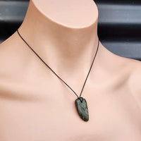 New Zealand Greenstone Pounamu Pendant Necklace (AJJC2162)