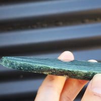 500g Raw New Zealand Greenstone / Pounamu Carving Slices (R14B29)