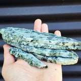 500g Raw New Zealand Greenstone / Pounamu Carving Slices (R14B24)